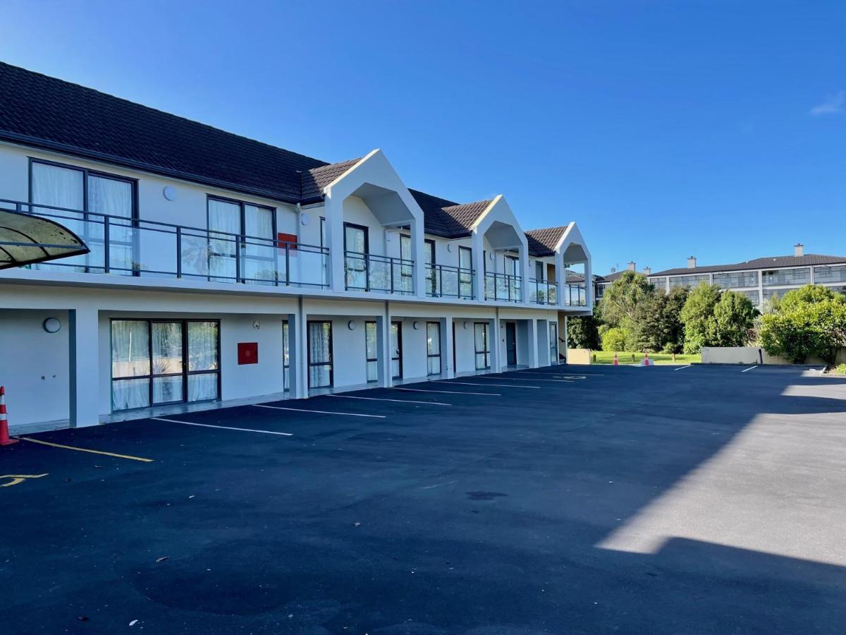 Botany Palms Motel Auckland Exterior photo